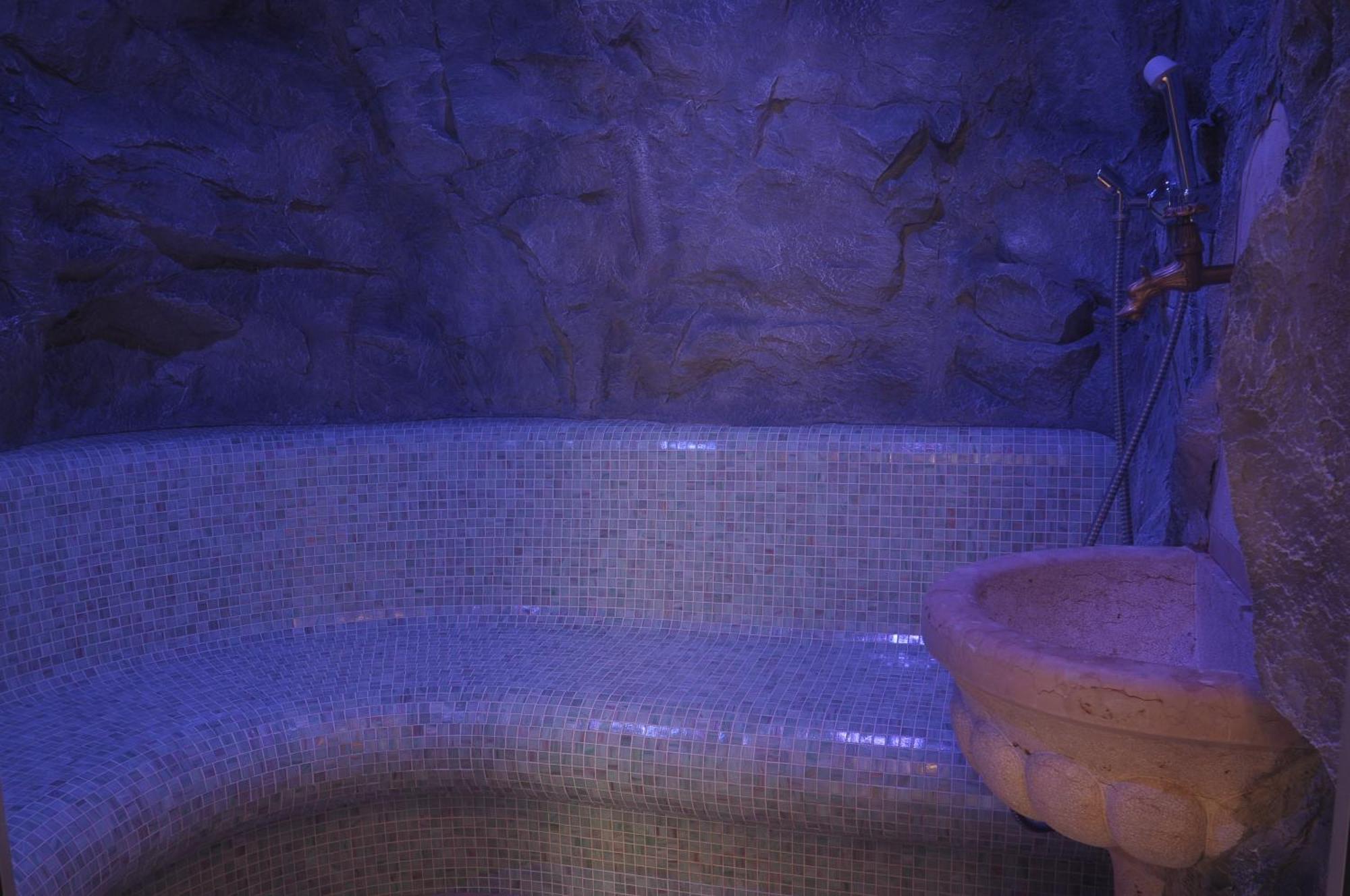 Hotel Bellaria Levico Terme Bagian luar foto