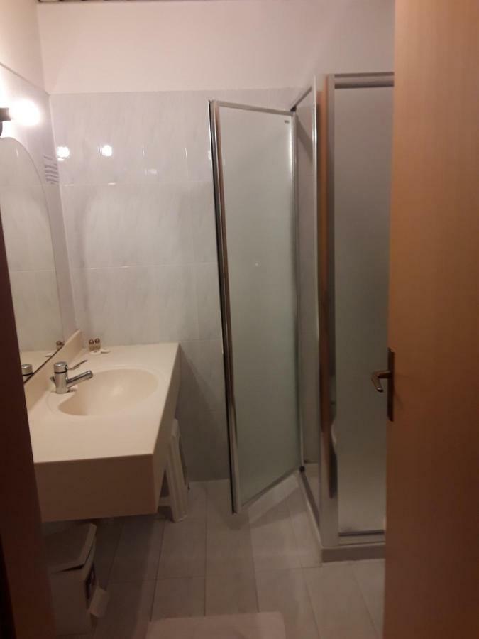 Hotel Bellaria Levico Terme Bagian luar foto